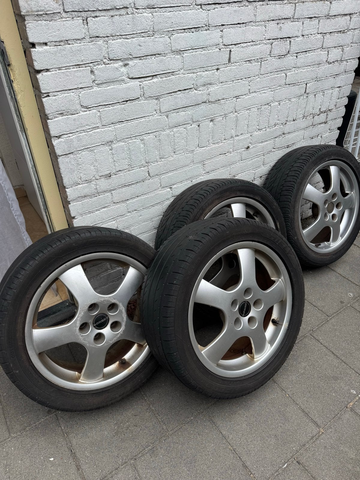 Set van 4 Borbet velgen met banden 225/45R17, Ophalen, Gebruikt, 16 inch, Banden en Velgen
