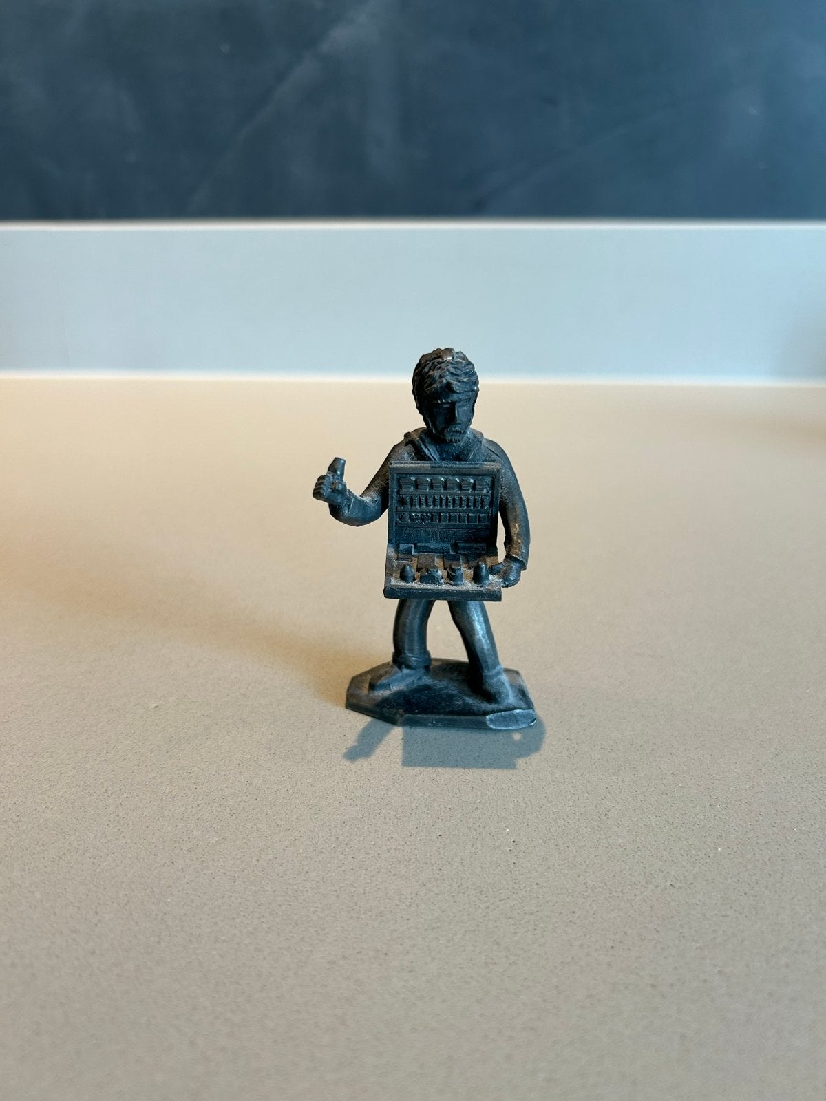 Vintage Lood Soldatenbeeldje met Accordeon - 8,8cm, Ophalen of Verzenden, Gebruikt