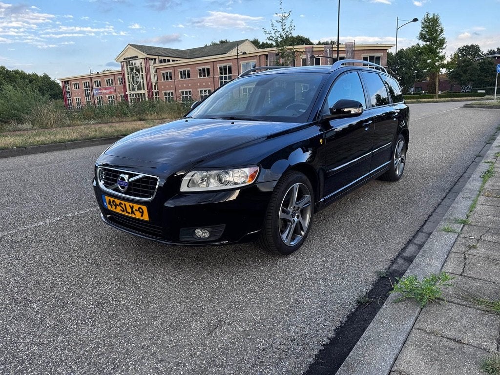 TE KOOP: Zeer mooie Volvo V50 2.0 Limited Edition, Auto's, 4 cilinders, Zwart, Stationwagon, Grijs