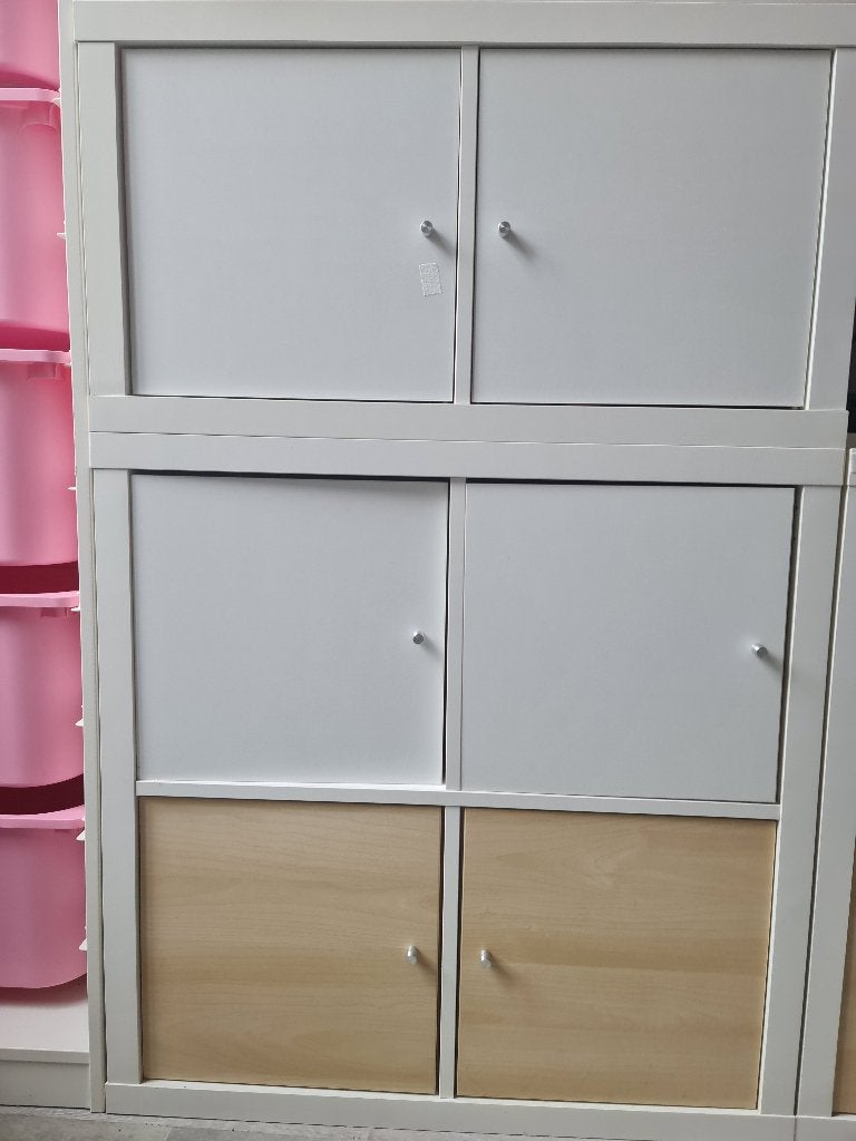 Kallax Ikea kast met deur!, Zo goed als nieuw, Minder dan 100 cm, 25 tot 50 cm, 50 tot 100 cm