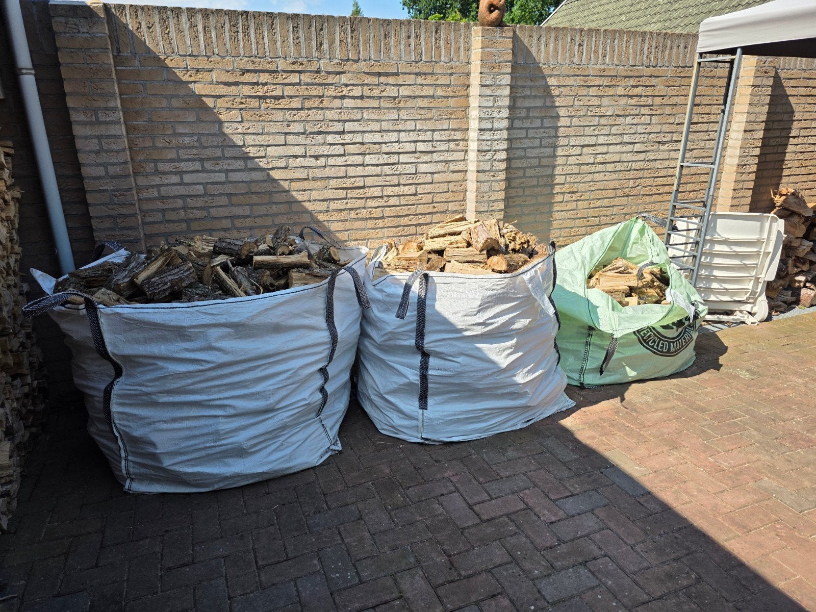 Gedroogd brandhout: Esdoorn  blokken, Tuin en Terras, Haardhout, Minder dan 3 m³, Ophalen, Eikenhout, Blokken