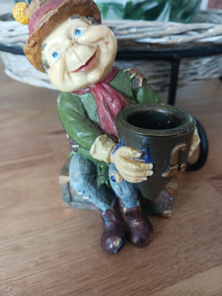Laaf op zeepkist met pot als kandelaar, Ophalen of Verzenden, Zo goed als nieuw, Beeldje of Poppetje
