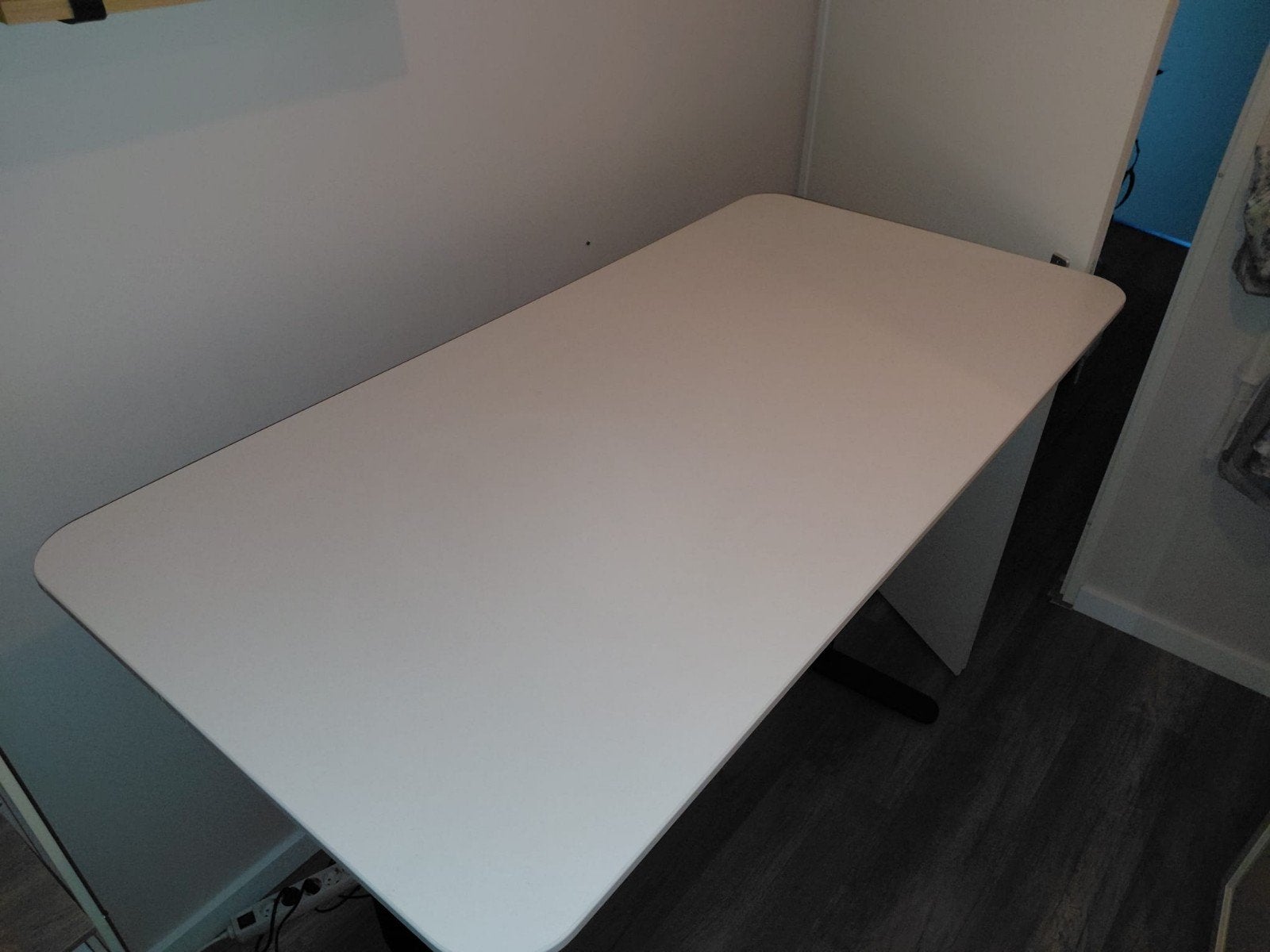 Zo goed als nieuw zit-sta bureau, Ophalen, Zit-sta bureau, Spaanplaat of MDF, Zo goed als nieuw