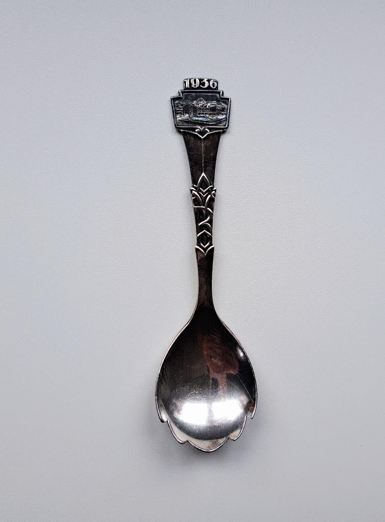 Art Deco verzilverde suikerlepel uit 1936, Antiek en Kunst, Antiek | Bestek, Ophalen of Verzenden