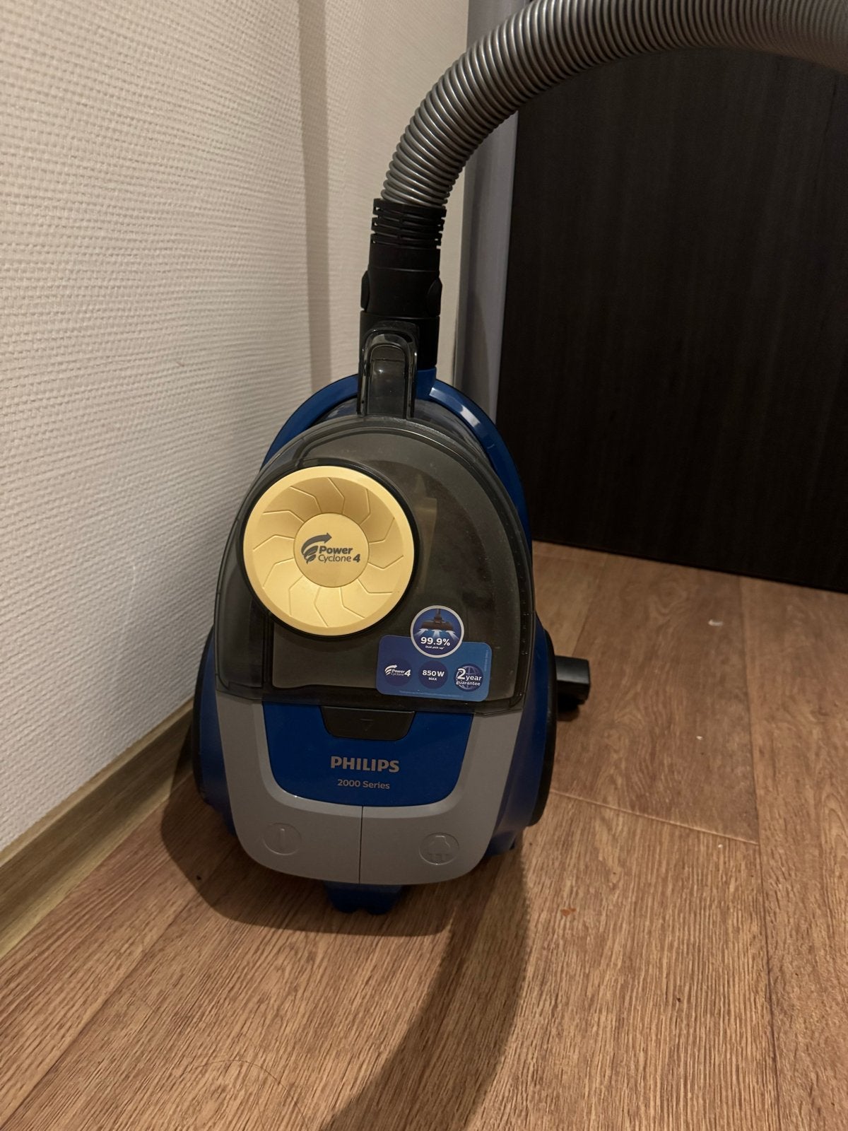 Philips 2000 Series zakloze stofzuiger - Goede staat, Ophalen, Inclusief accessoires, Gebruikt, Philips