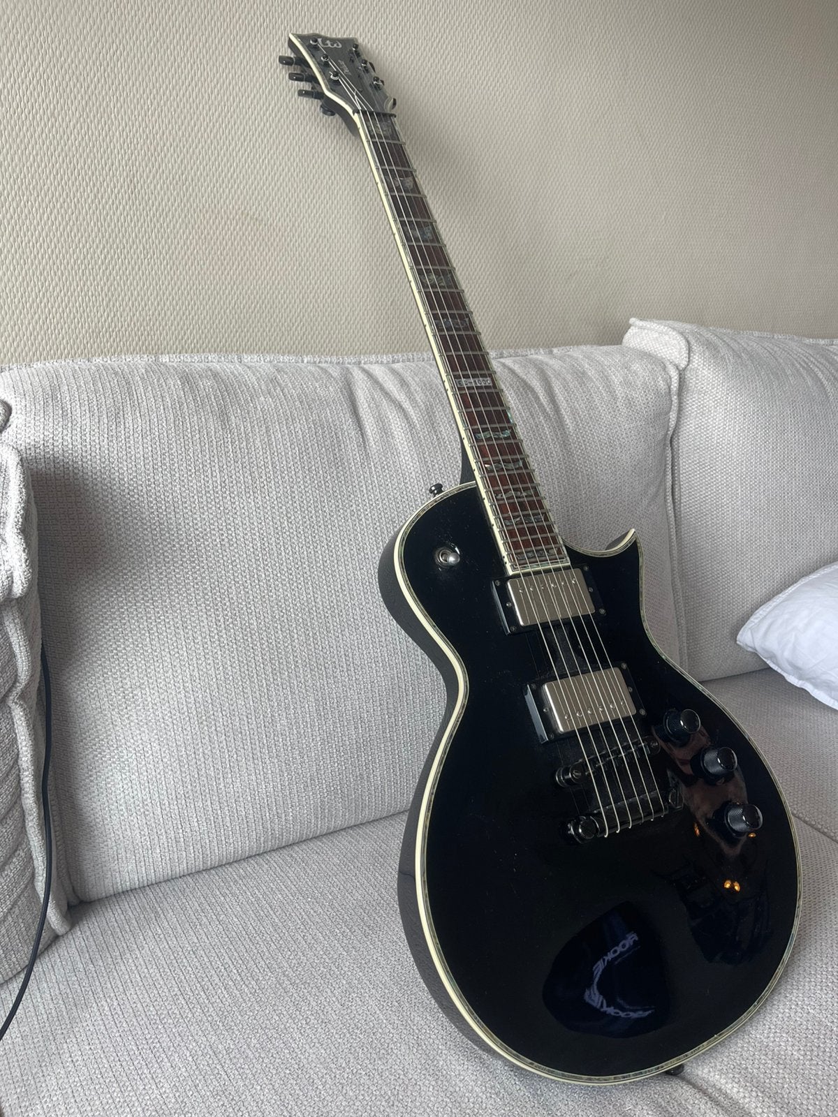 ESP LTD EC 1000 Deluxe, Ophalen, Gebruikt, Solid body