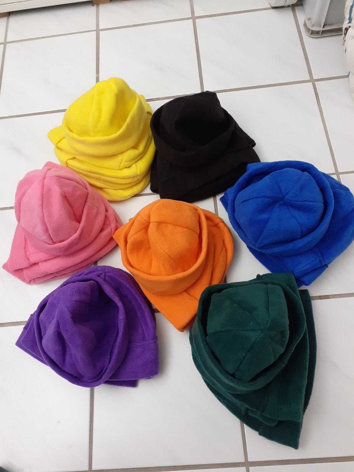 Mutsen in 7 kleuren. Van iedere kleur meerdere aanwezig, Kleding | Dames, Ophalen of Verzenden, Nieuw, One size fits all