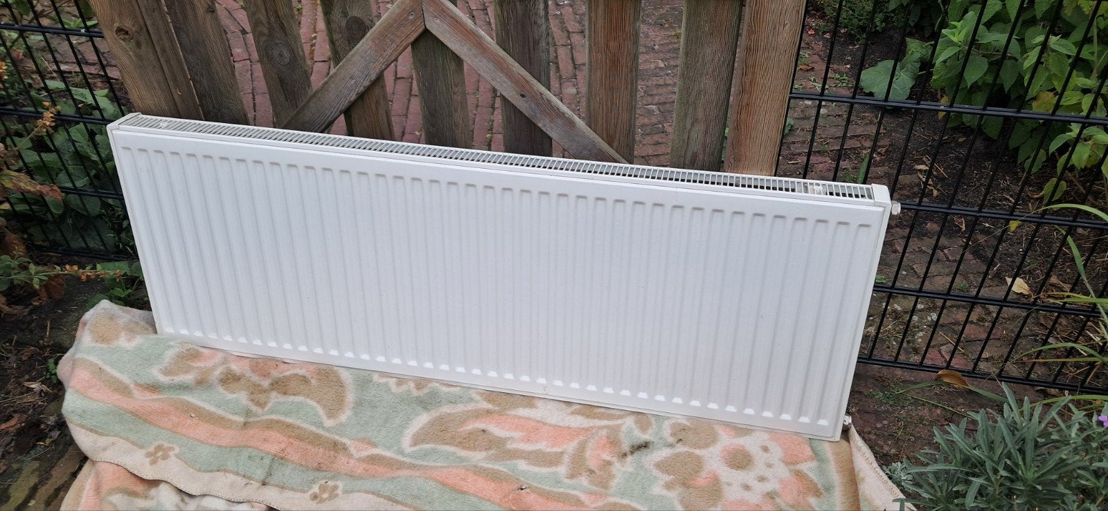 2 radiatoren, inclusief koppeling en knop, Ophalen, 60 tot 150 cm, Radiator, 30 tot 80 cm