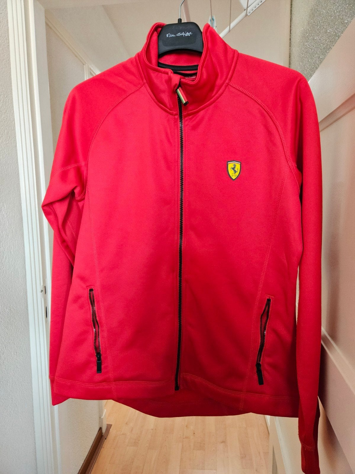Ferrari Scuderia Trainingsjack Rood Maat M, Ferrari, Maat 48/50 (M), Ophalen of Verzenden, Zo goed als nieuw