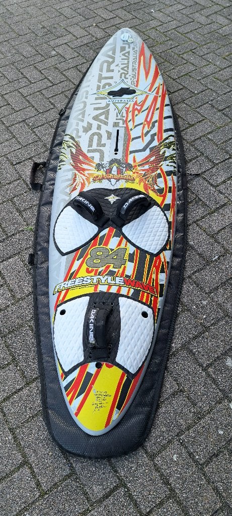 jp fsw 84 liter in de pro uitvoering incl de vinnen set, Watersport en Boten, Windsurfen, Ophalen, Gebruikt, Minder dan 250 cm
