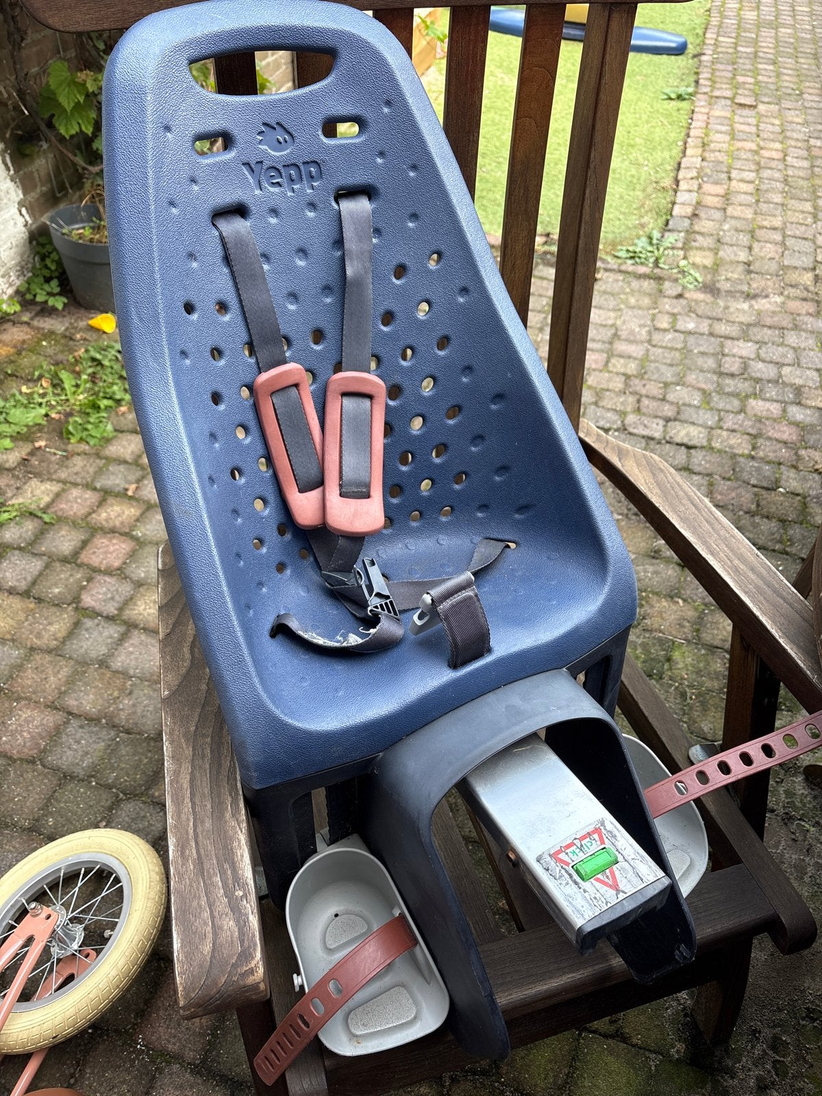 Yepp achterzitje inclusief adapter, Ophalen, Achterzitje, 9 t/m 36 kg, Gebruikt