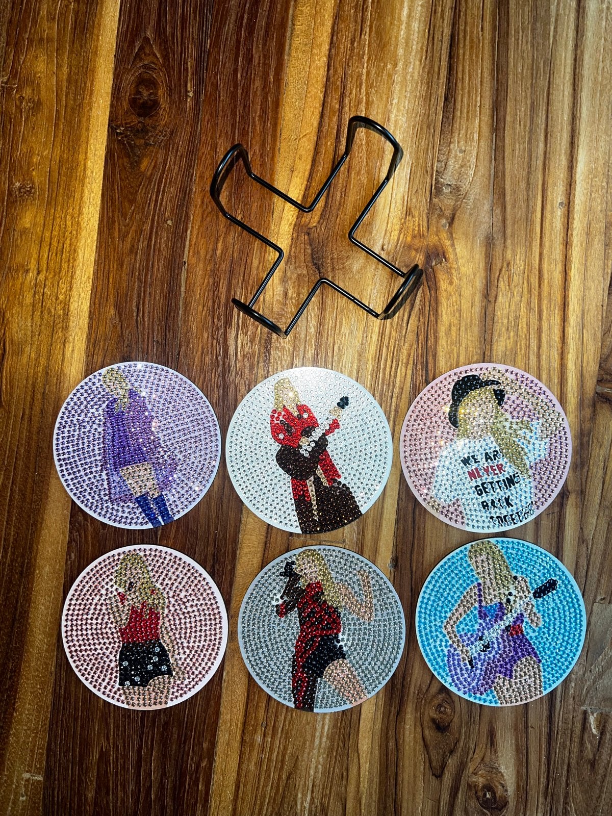 Taylor Swift Onderzetters Set met Houder - Diamond Painting, Glasonderzetter, Ophalen of Verzenden, Kunststof, Meerkleurig