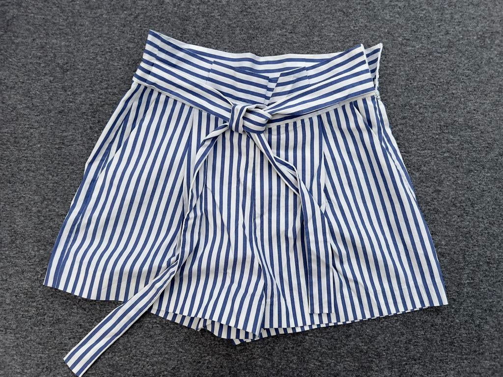 Reserved short maat S, Ophalen of Verzenden, Zo goed als nieuw, Kort
