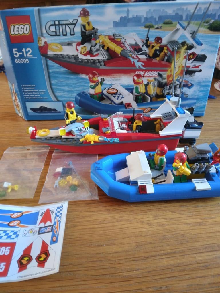 Lego 60005 brandweerblusboot  met doos  en boekjes compleet, Ophalen of Verzenden, Zo goed als nieuw