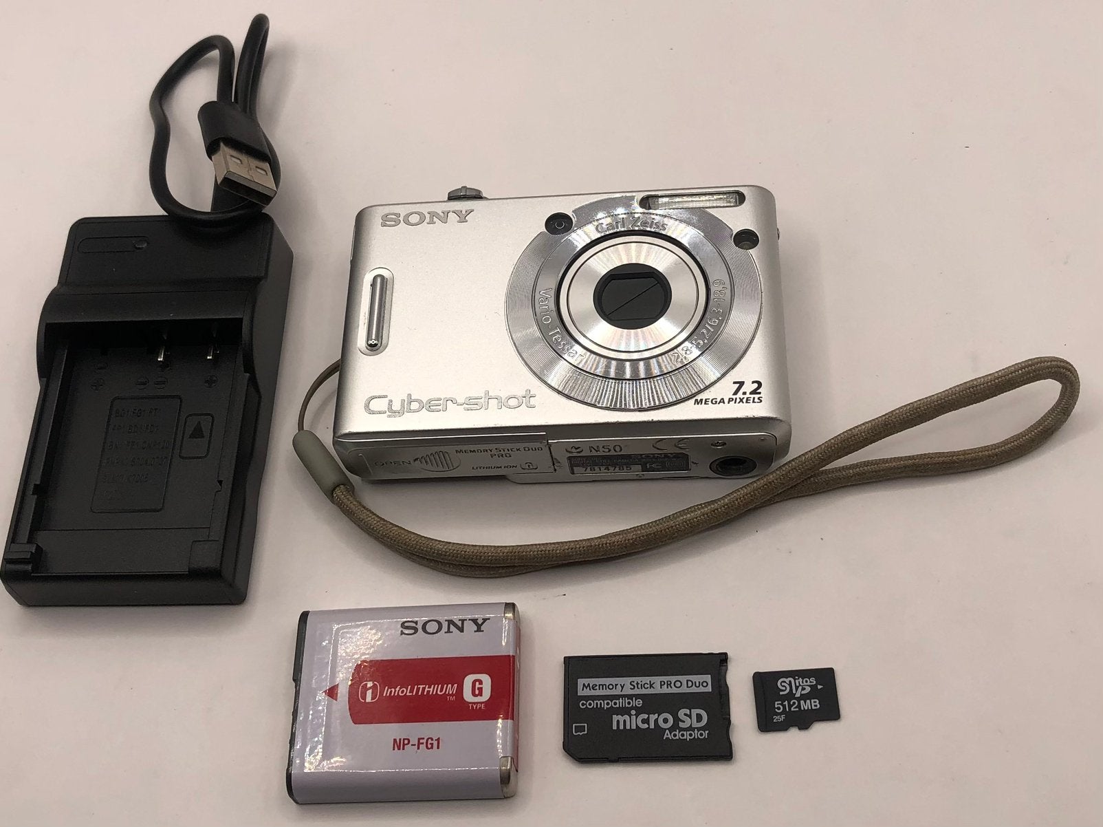 Sony Cyber-shot DSC-W35 - compact camera, Ophalen of Verzenden, Zo goed als nieuw