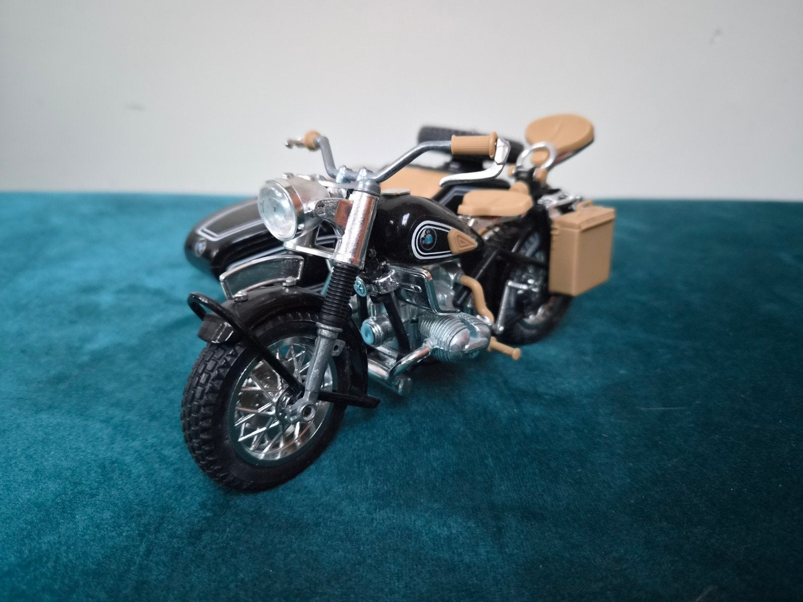Polistil BMW R75 Elephant / zijspan MS110 1/15, Hobby en Vrije tijd, Overige merken, Auto, Groter dan 1:32, Ophalen of Verzenden