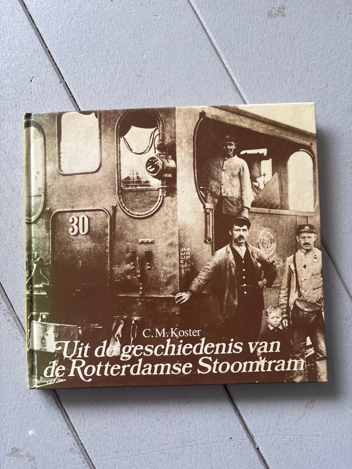 Uit de geschiedenis van de Rotterdamse Stoomtram, Ophalen of Verzenden, Gelezen, Tram