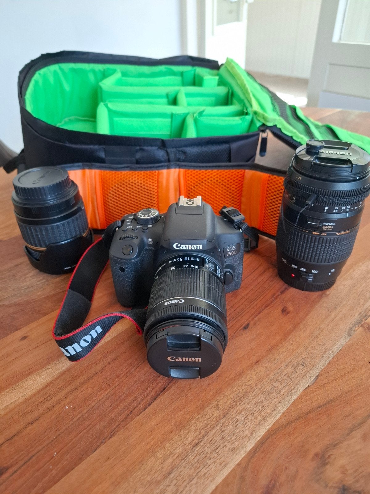 Canon EOS 750D met 2 Tamron lenzen en tas, Audio, Tv en Foto, Fotografie | Lenzen en Objectieven, Ophalen of Verzenden, Zo goed als nieuw