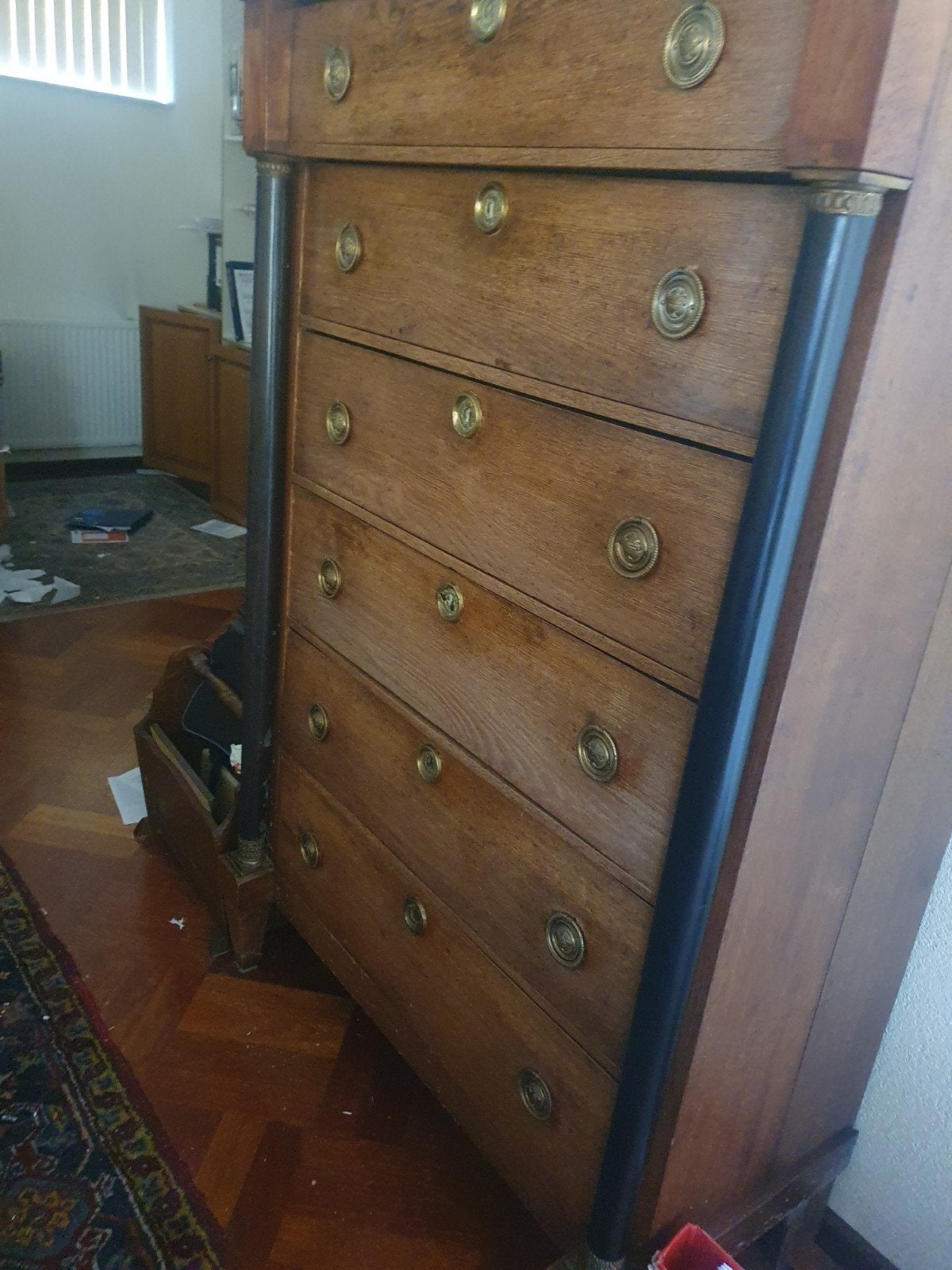 Antieke ladekast eikenhout met messing beslag, Ophalen, Gebruikt, Klassiek, Antiek, 50 tot 100 cm