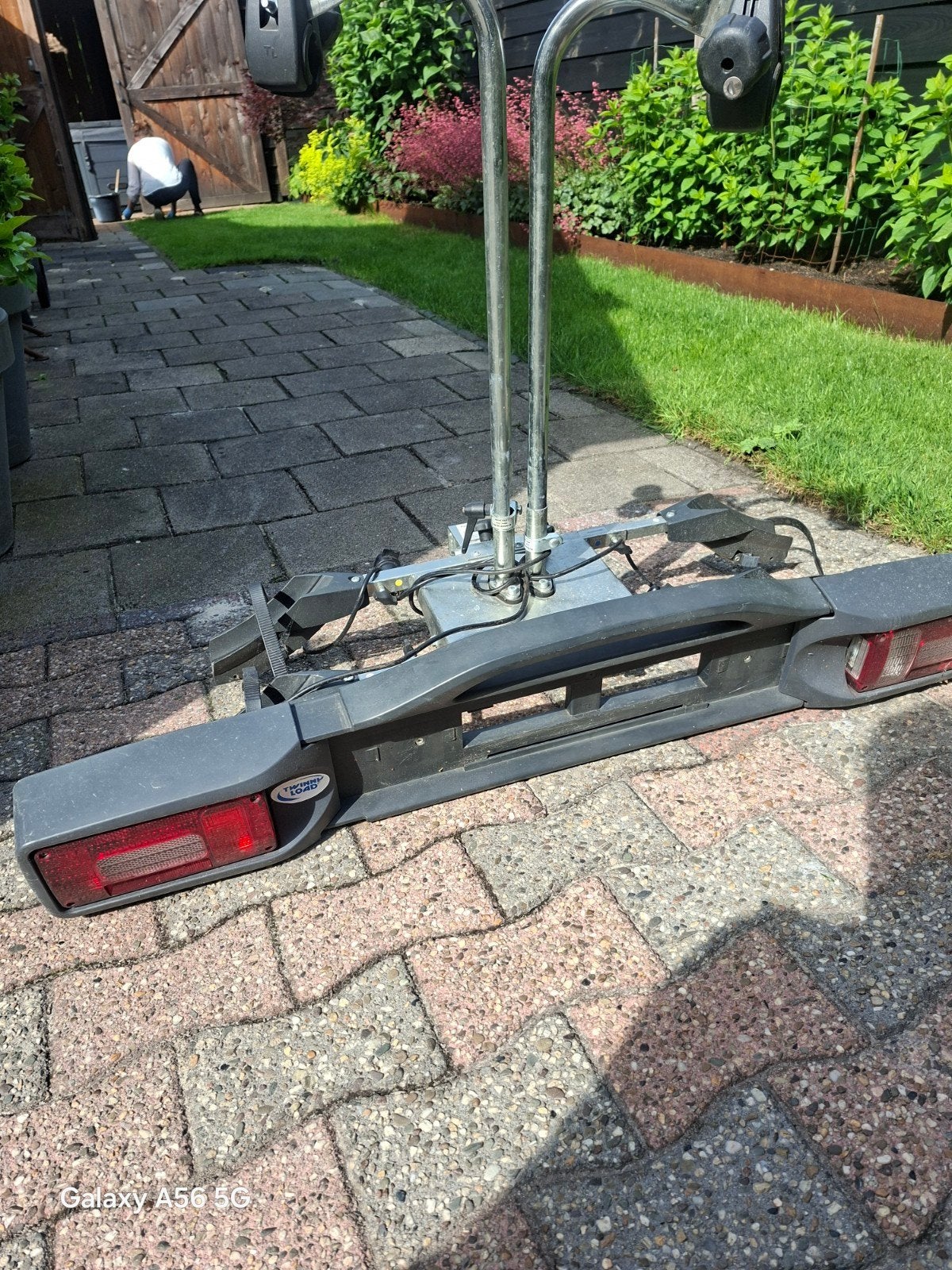 Twinny Load Power Carrier fietsendrager, Ophalen