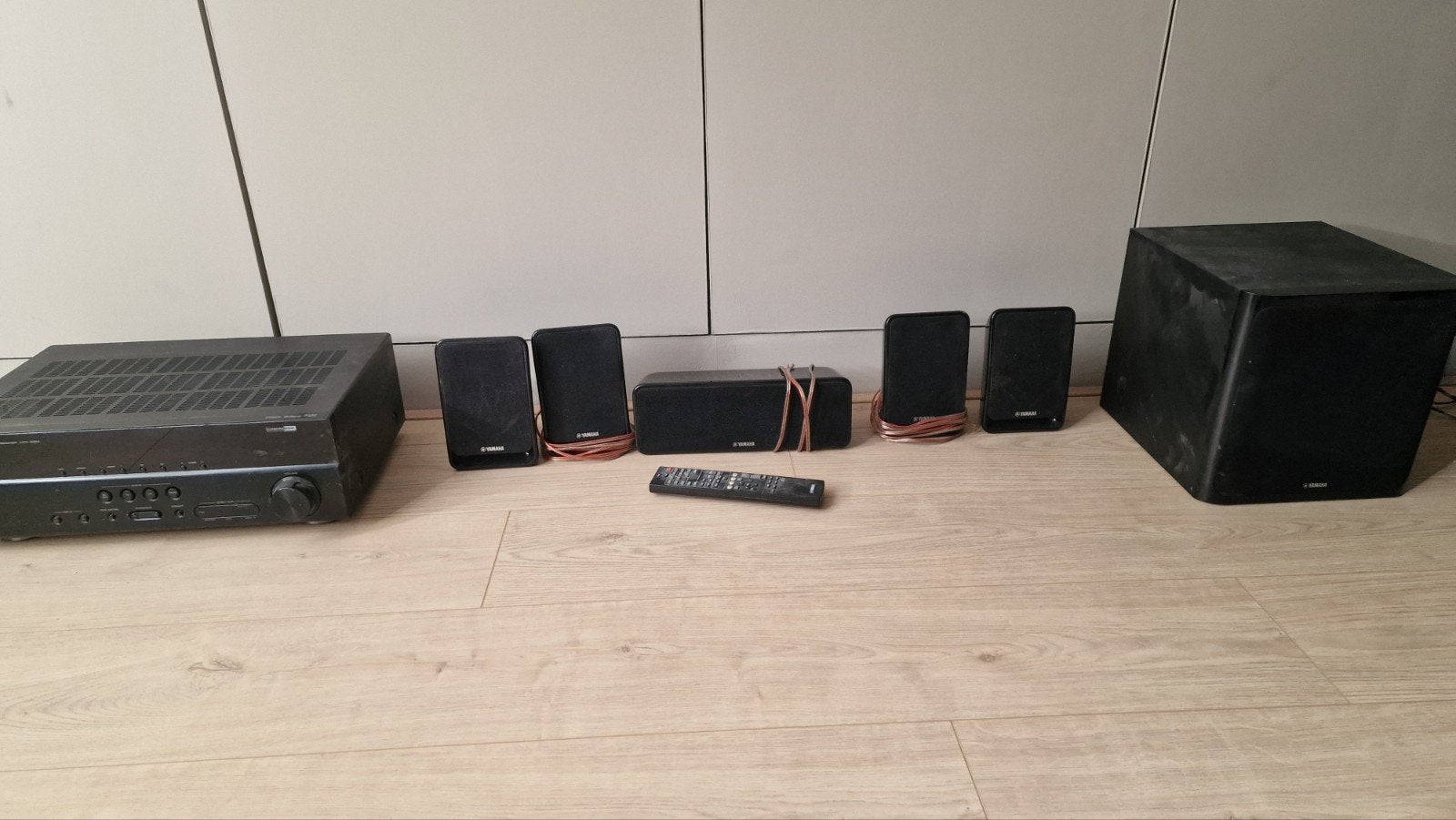 Yamaha YHT-296 5.1 home cinema set – HTR-3064 receiver, Gebruikt, 70 watt of meer, 5.1-systeem, Overige spelers