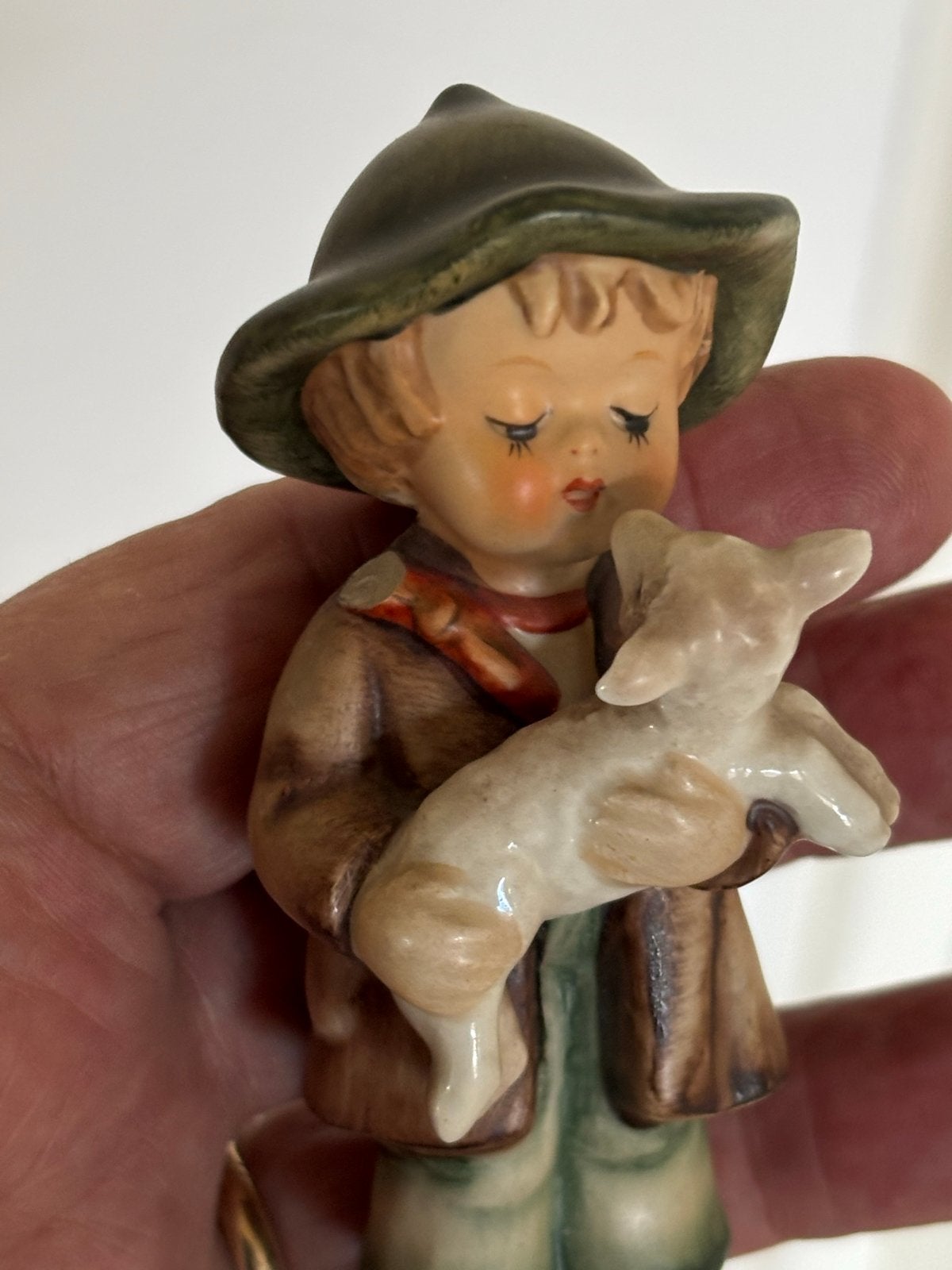 Drie charmante Hummel beeldjes - Vintage verzamelobjecten, Verzamelen, Beelden en Beeldjes, Ophalen of Verzenden, Gebruikt, Hummel
