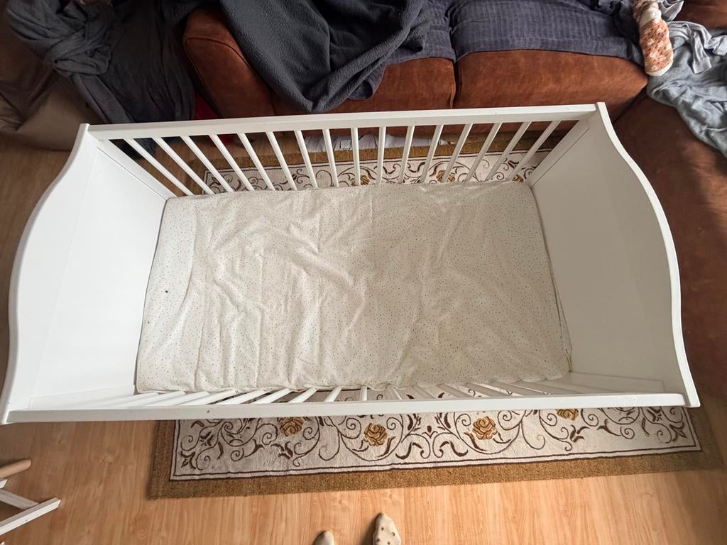 Ikea SmåGÖRA baby ledikant met matras, Kinderen en Baby's, Babywiegjes en Ledikanten, Ophalen, Zo goed als nieuw, Ledikant