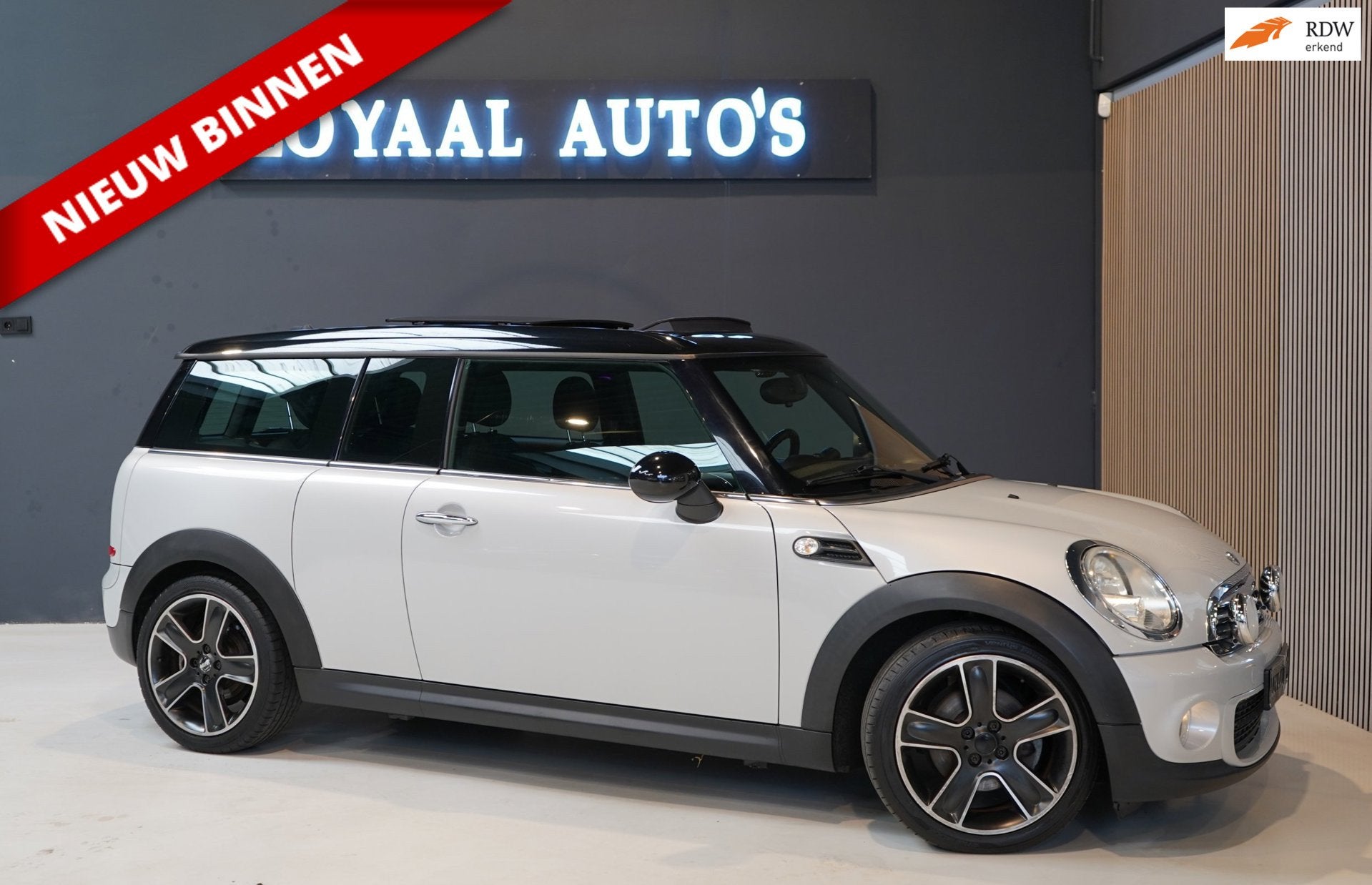 Mini Mini Clubman 1.6 Cooper Hampton | PANO | NAVI | STOELVE, Auto's, Voorwielaandrijving, Euro 5, 4 cilinders, 4 stoelen