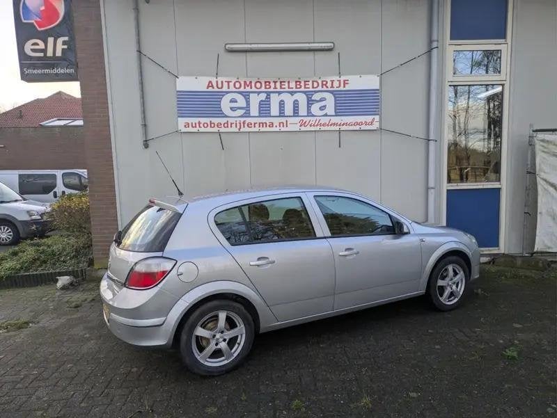 Personenauto, Opel, Astra 1,6i, grijs, 2005, Automaat, Overige modellen, Overige carrosserieën, Overige brandstoffen