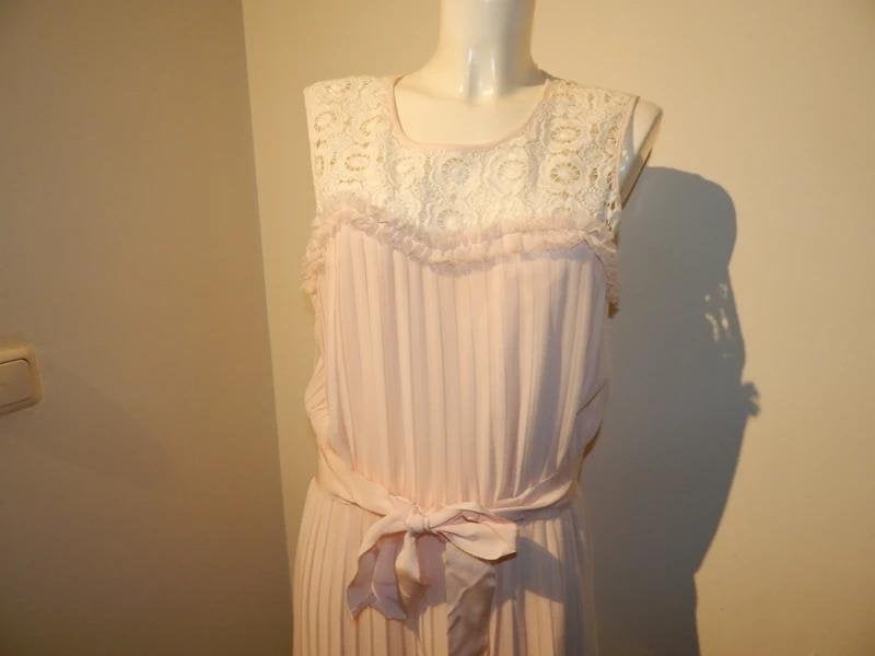 Blumarine schattige jurk open werk boven plooi roze IT 46, Verzenden, Zo goed als nieuw, Knielengte, Roze