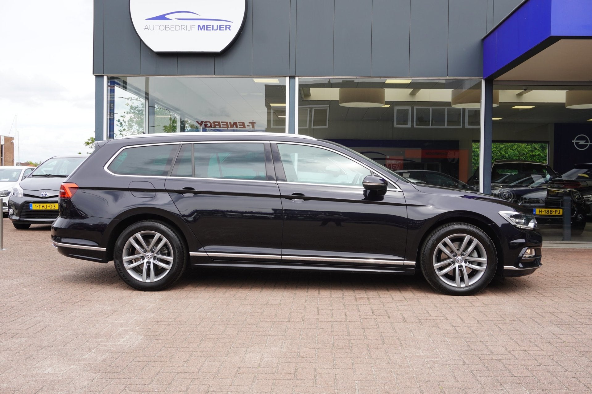 Volkswagen Passat Variant 1.4 TSI Highline Business R-Line |, Auto's, Volkswagen, Dealer onderhouden, 125 pk, Gebruikt, 4 cilinders