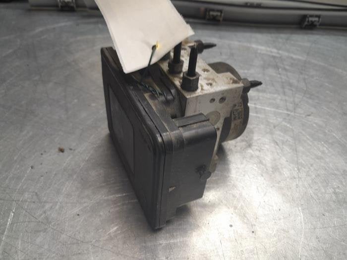 ABS Pomp van een Peugeot 2008, Auto-onderdelen, Gebruikt, -, -, Ophalen of Verzenden