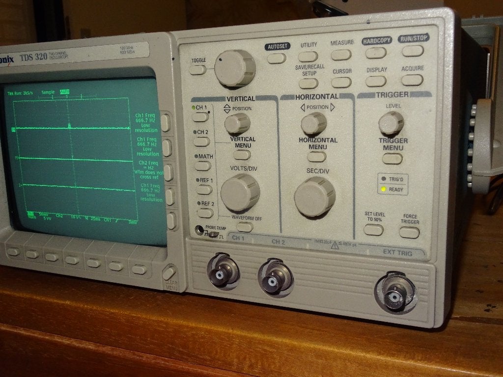 Tektronix TDS320 100MHz oscilloscoop, Ophalen, Gebruikt, Elektriciteit