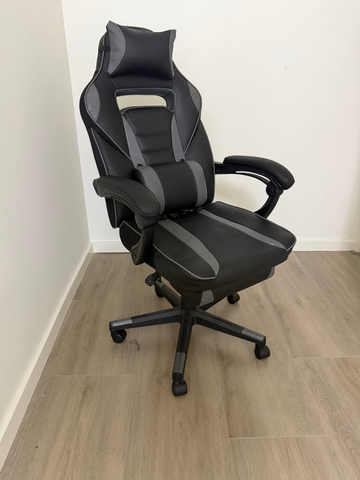 Gaming stoel, Ophalen, Zo goed als nieuw, Zwart