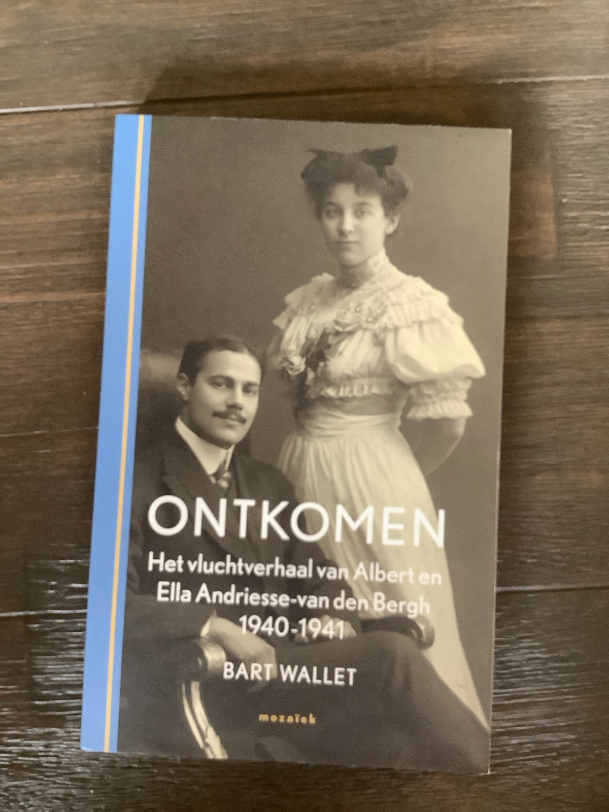 Ontkomen: Vluchtverhaal Albert en Ella Andriesse-van den Ber, Ophalen of Verzenden, 20e eeuw of later, Zo goed als nieuw