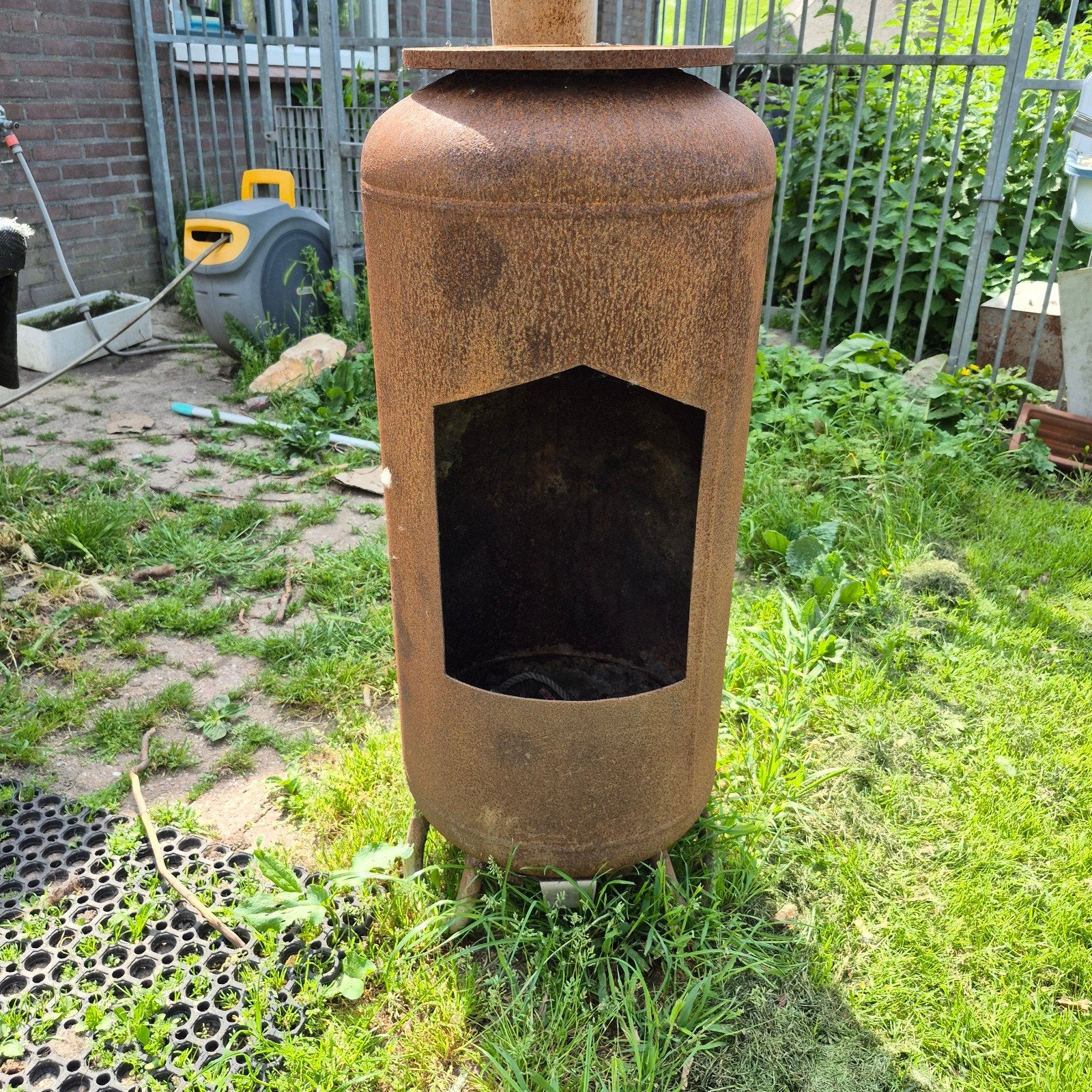 Robuuste Vuurton met Pijp - Ideaal voor Tuin en Terras, Ophalen, Gebruikt, Vuurton
