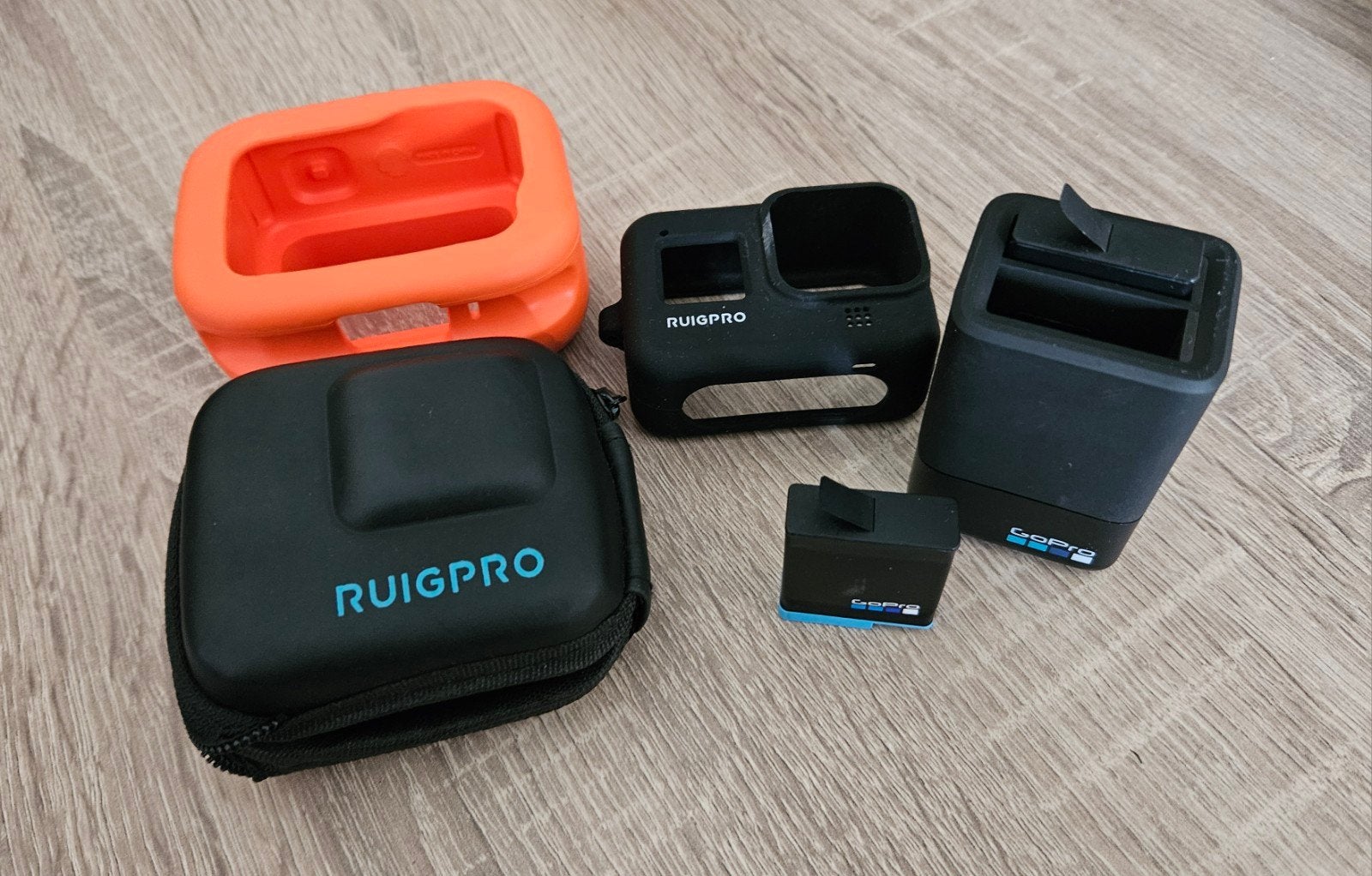 GoPro Hero Accessoires: Bescherming, Oplader & Batterij, Ophalen of Verzenden, GoPro