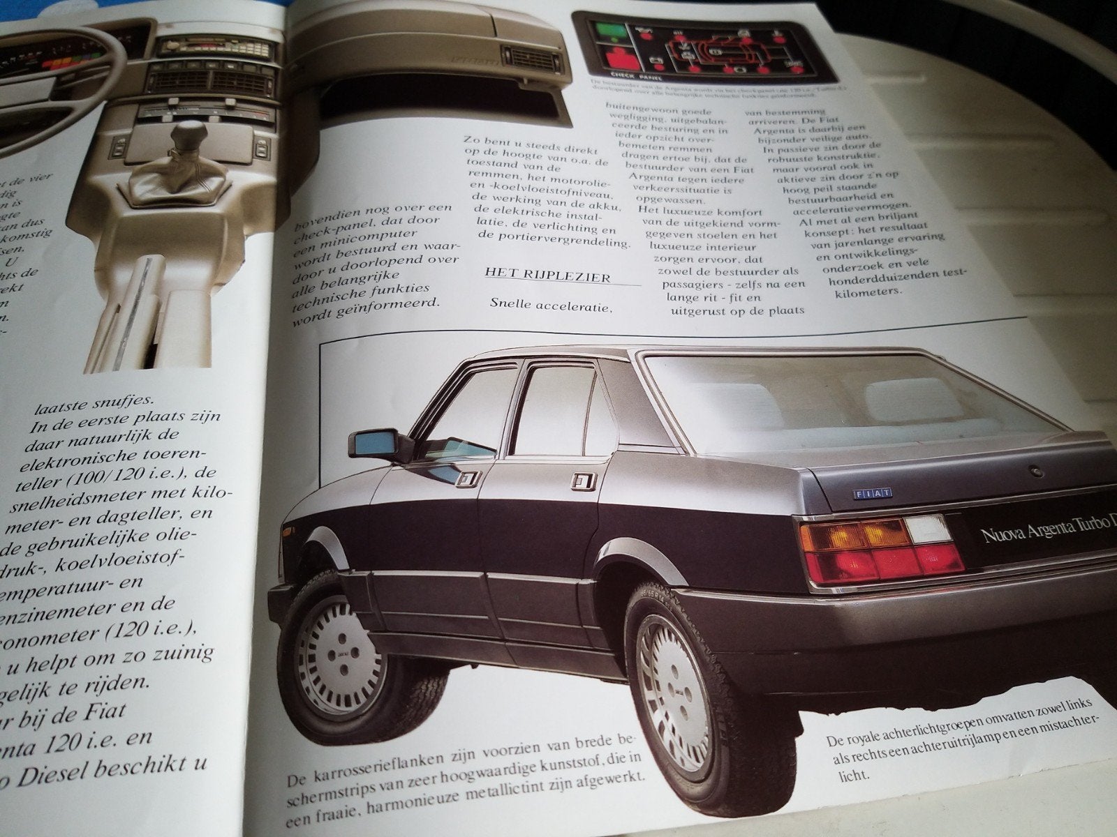 jaren 80 Nederlands Fiat Argenta folder mooie foto's izgst, Ophalen of Verzenden, Zo goed als nieuw, Overige merken