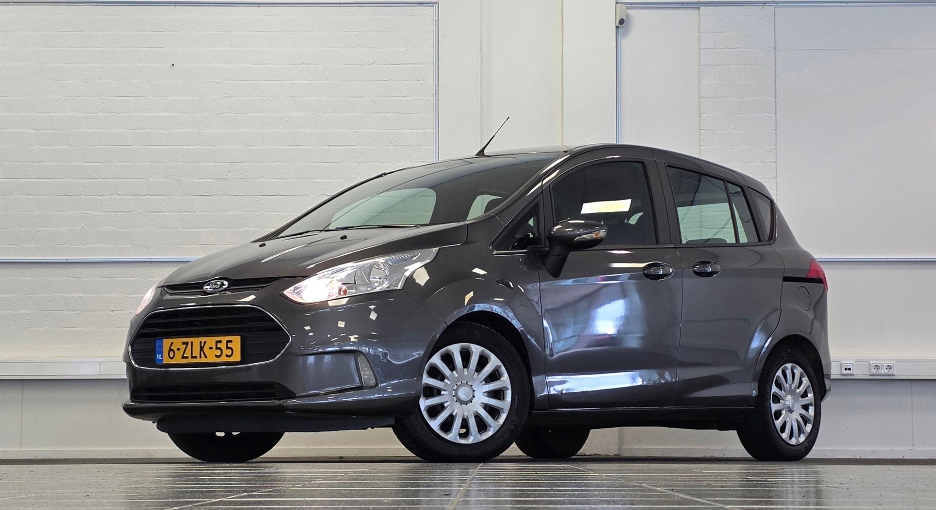 Ford B-Max 1.6 TI-VCT Style Trekhaak 3e Eigenaar Nieuwe APK, Auto's, Ford, Stof, Gebruikt, 4 cilinders, B-Max