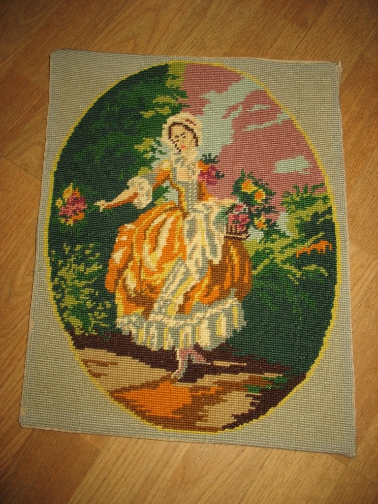 Geborduurd  Dame met Bloemen, Ophalen of Verzenden, Zo goed als nieuw, Handborduren, Overige typen