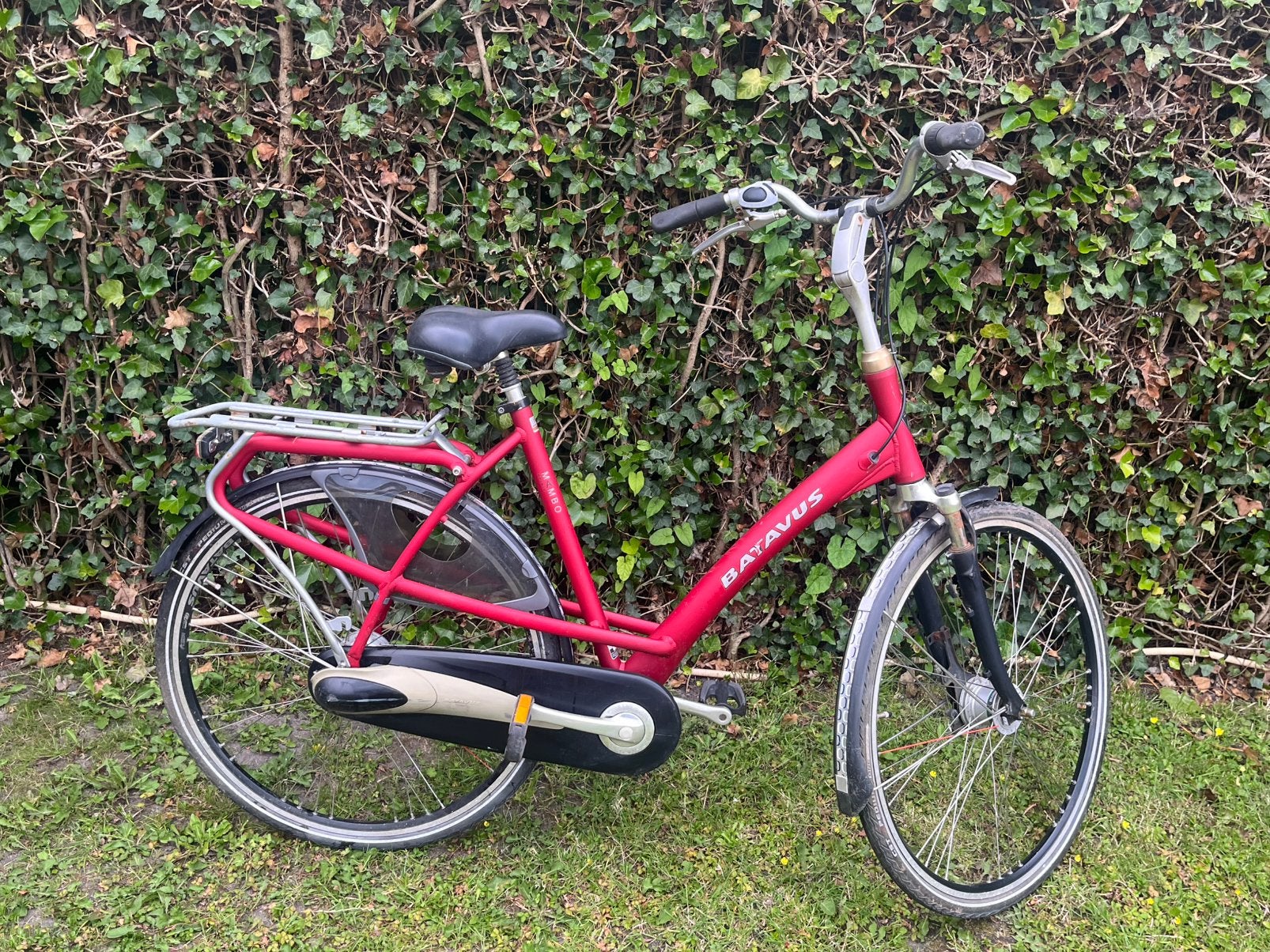 Te koop mooie batavus mambo 28 inch fiets in goede staat, Ophalen, Zo goed als nieuw, Batavus, Versnellingen