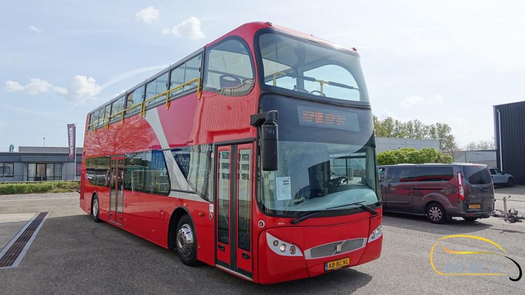 Volvo UNVI SIGHTSEEING (2 pieces available), Auto's, Vrachtwagens, Automaat, 259 pk, Bedrijf, Diesel