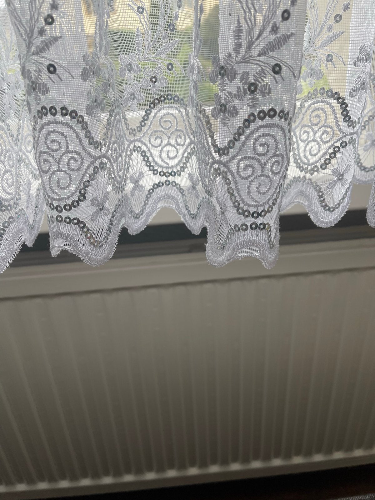 Elegante Witte Vitrage met Pailletten - 194x342cm, Huis en Inrichting, Stoffering | Gordijnen en Lamellen, Ophalen, Zo goed als nieuw