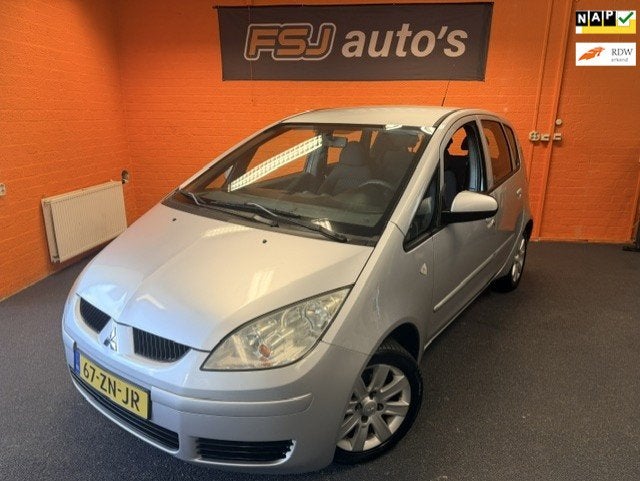 Mitsubishi Colt 1.3 / 5 DEURS / INVITE / AIRCO!, Auto's, Stof, Gebruikt, Colt, Origineel Nederlands