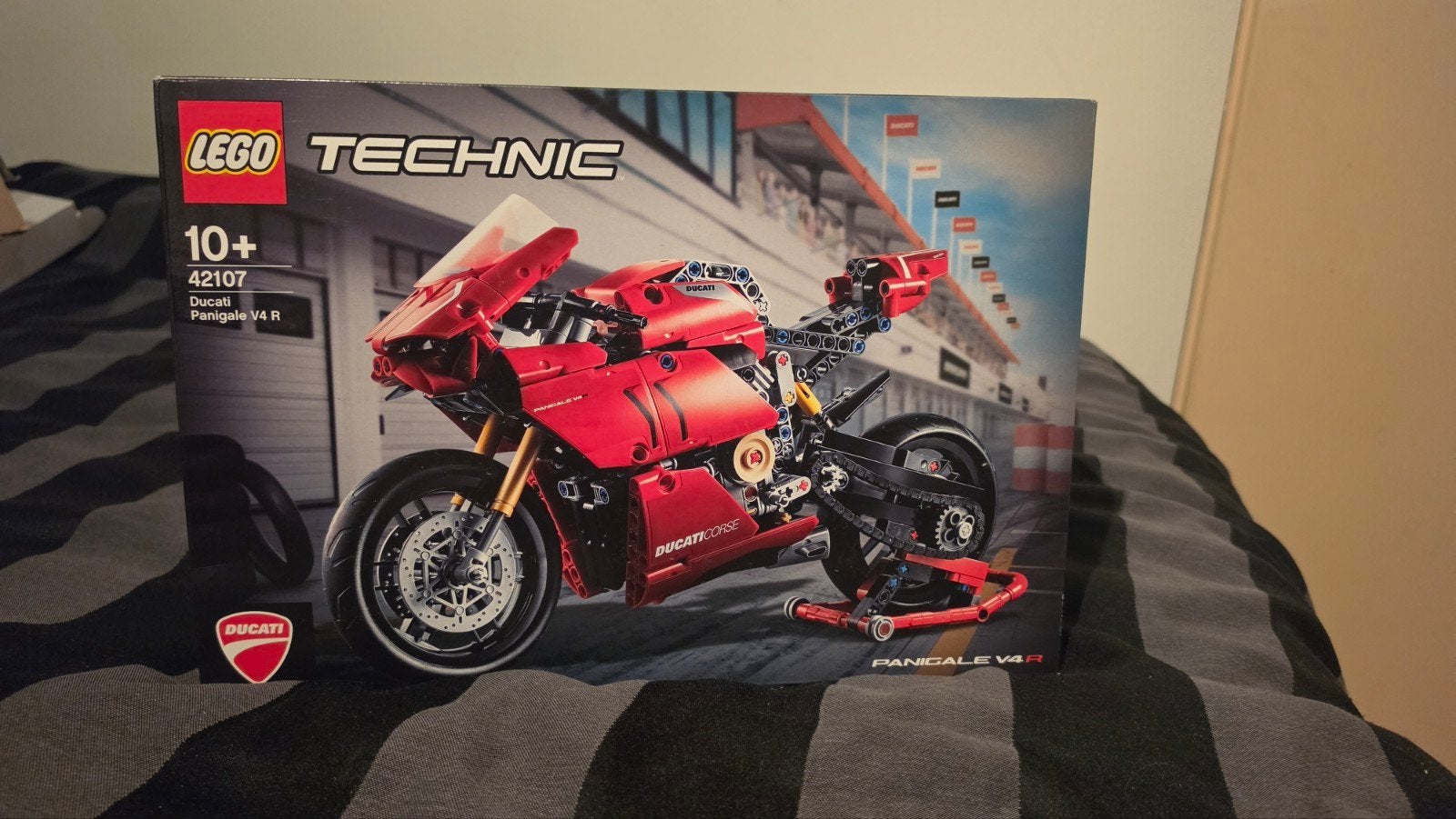 LEGO Technic 42107 Ducati Panigale V4 R - NIEUW SEALED