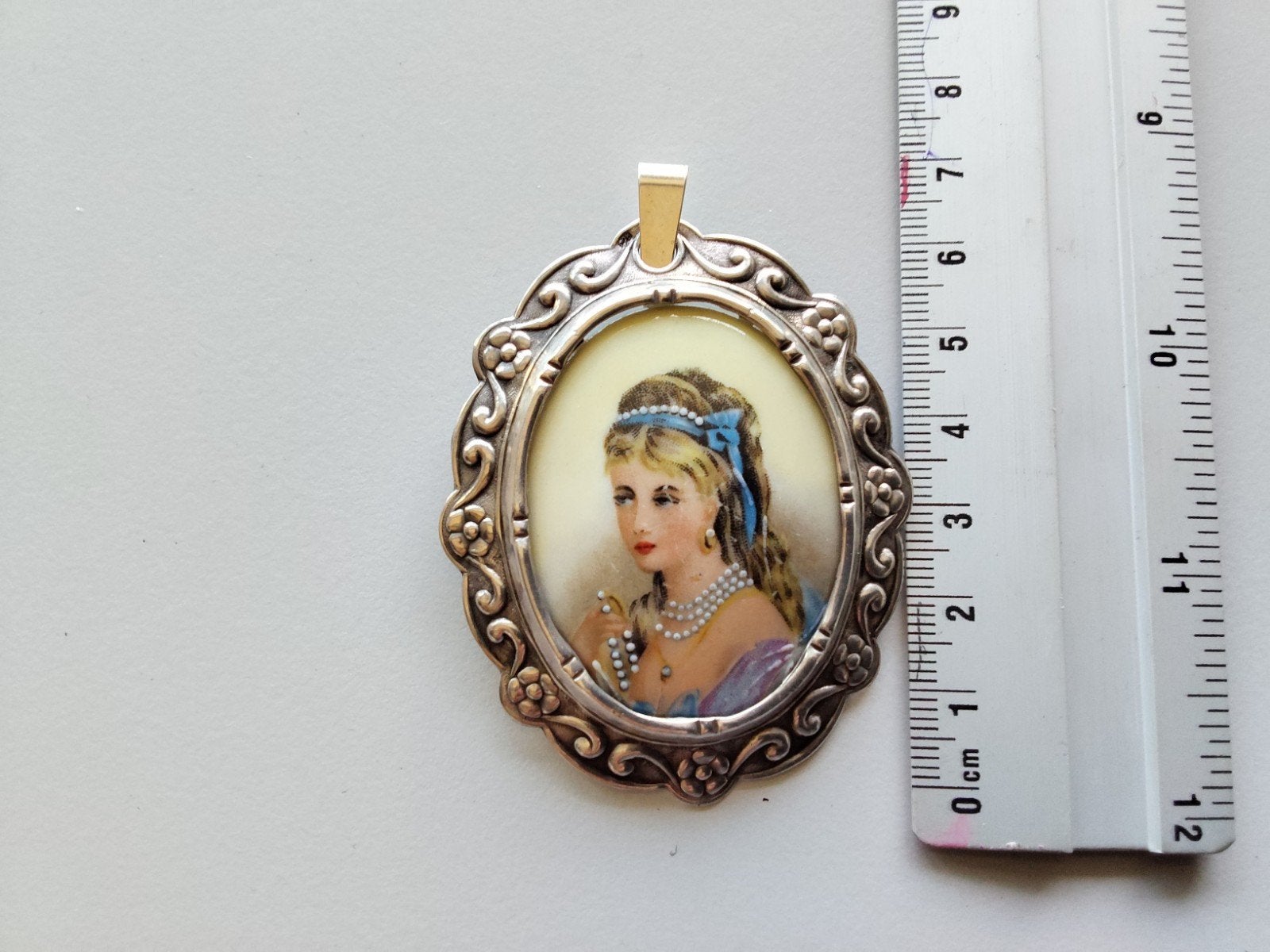 antieke  Limoges Hanger en Broche met zilveren rand, 4 tot 7 cm, Gebruikt, Ophalen of Verzenden, Met parel