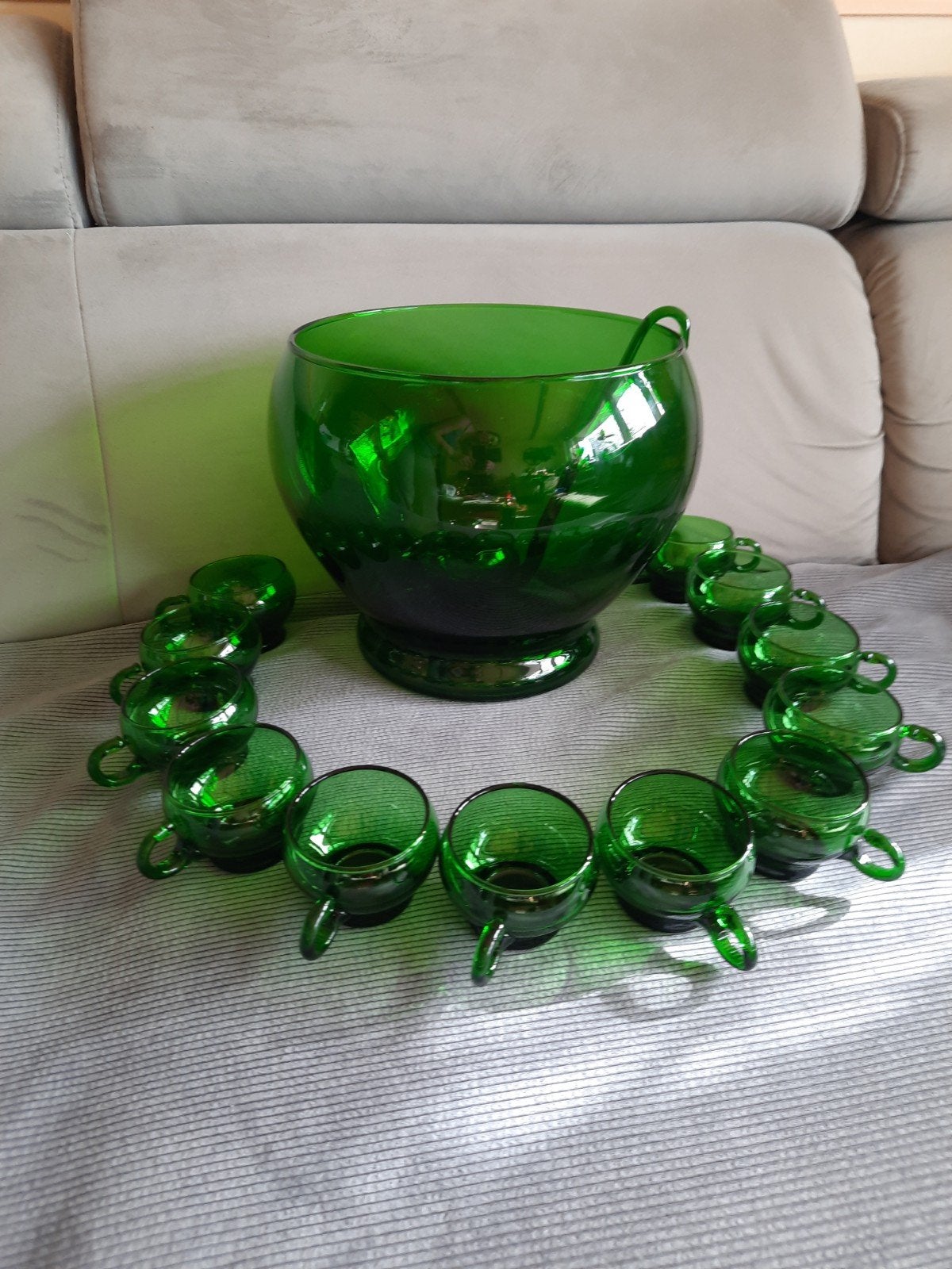 Prachtig groen punch bowl set - compleet, Glas of Glazen, Ophalen of Verzenden, Overige stijlen, Glas