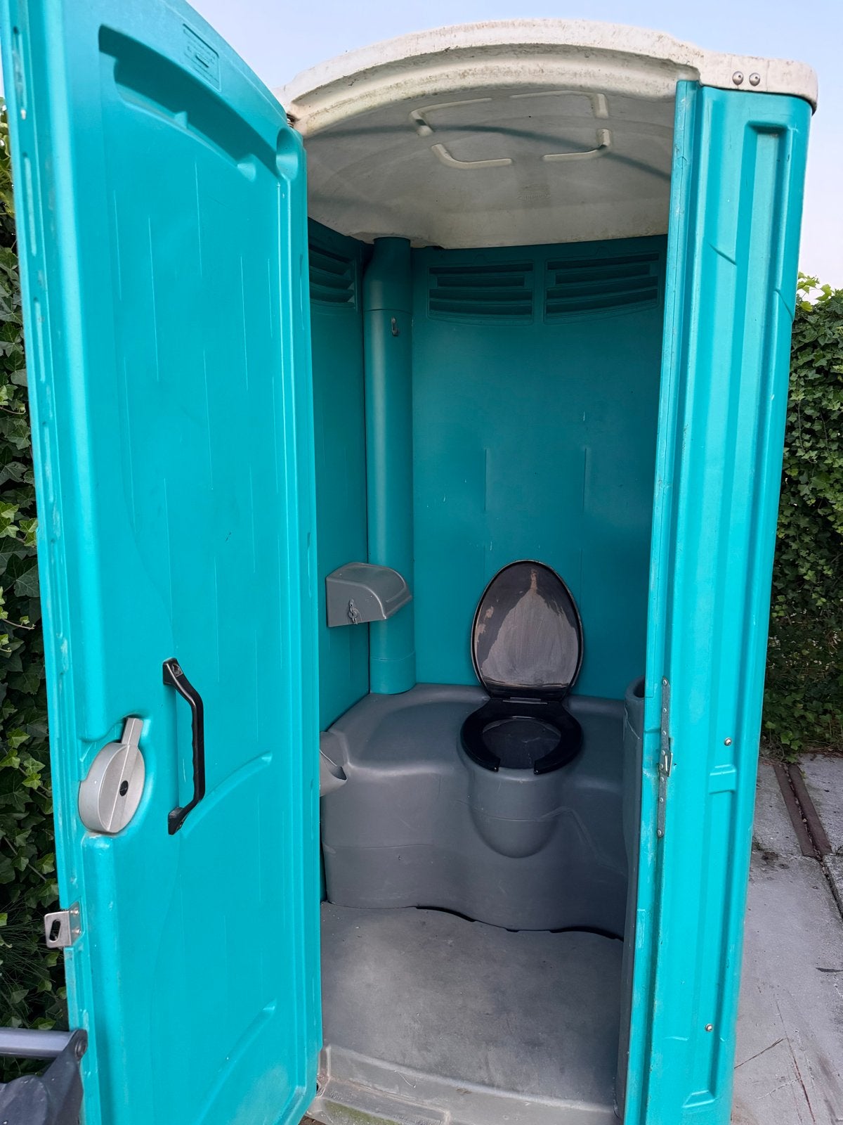 Dixi toilet satellite compleet met wasbak en urinoir, Ophalen, Gebruikt, Toilet