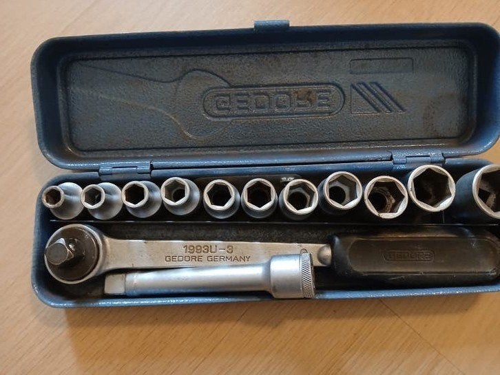 Gedore doppenset met ratel en doppen, Doe-het-zelf en Verbouw, Gereedschap | Handgereedschap, Ophalen of Verzenden, Gebruikt, Gereedschapsset