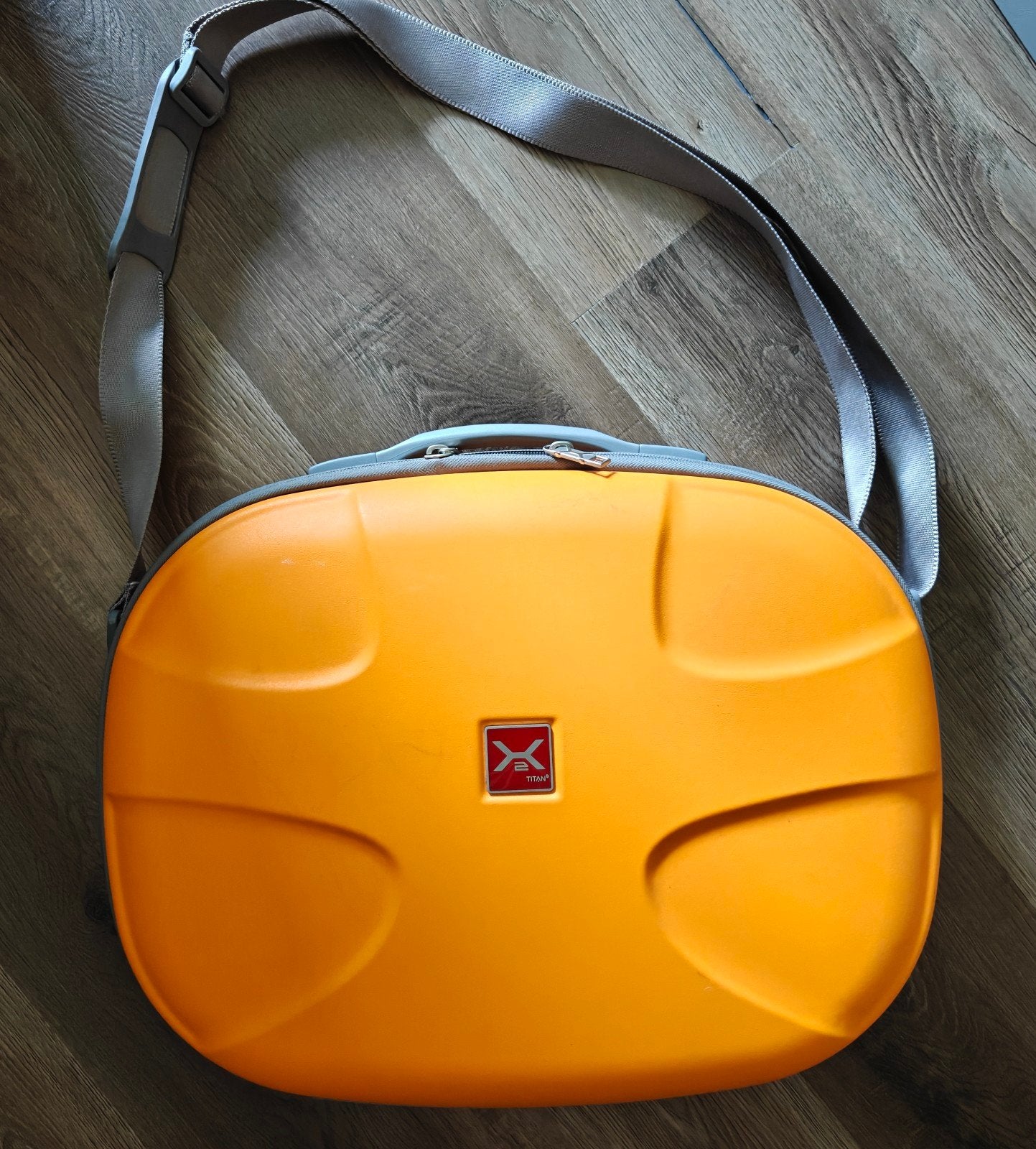 Titan laptopkoffer, Computers en Software, Ophalen, 15 inch, Zo goed als nieuw